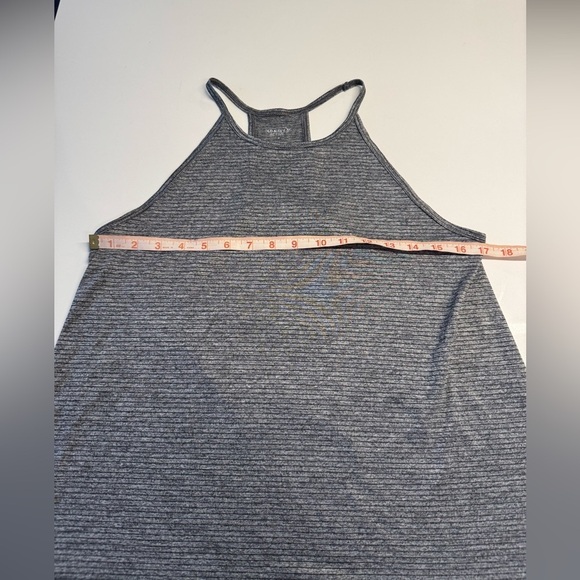 Old Navy Black and Gray Sleeveless Tank Top size medium - Picture 6 of 8